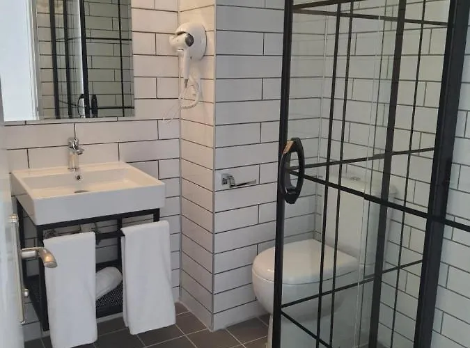 Ξενοδοχείο Z *